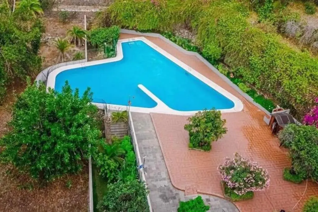 Modernes Appartment Mit Bergblick Und Grossen Pool 拉克鲁斯 0*,
